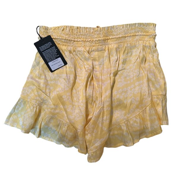 NWT - Chaser Amalfi Lemon Zest Short (Currently On Website) - Picture 7 of 9